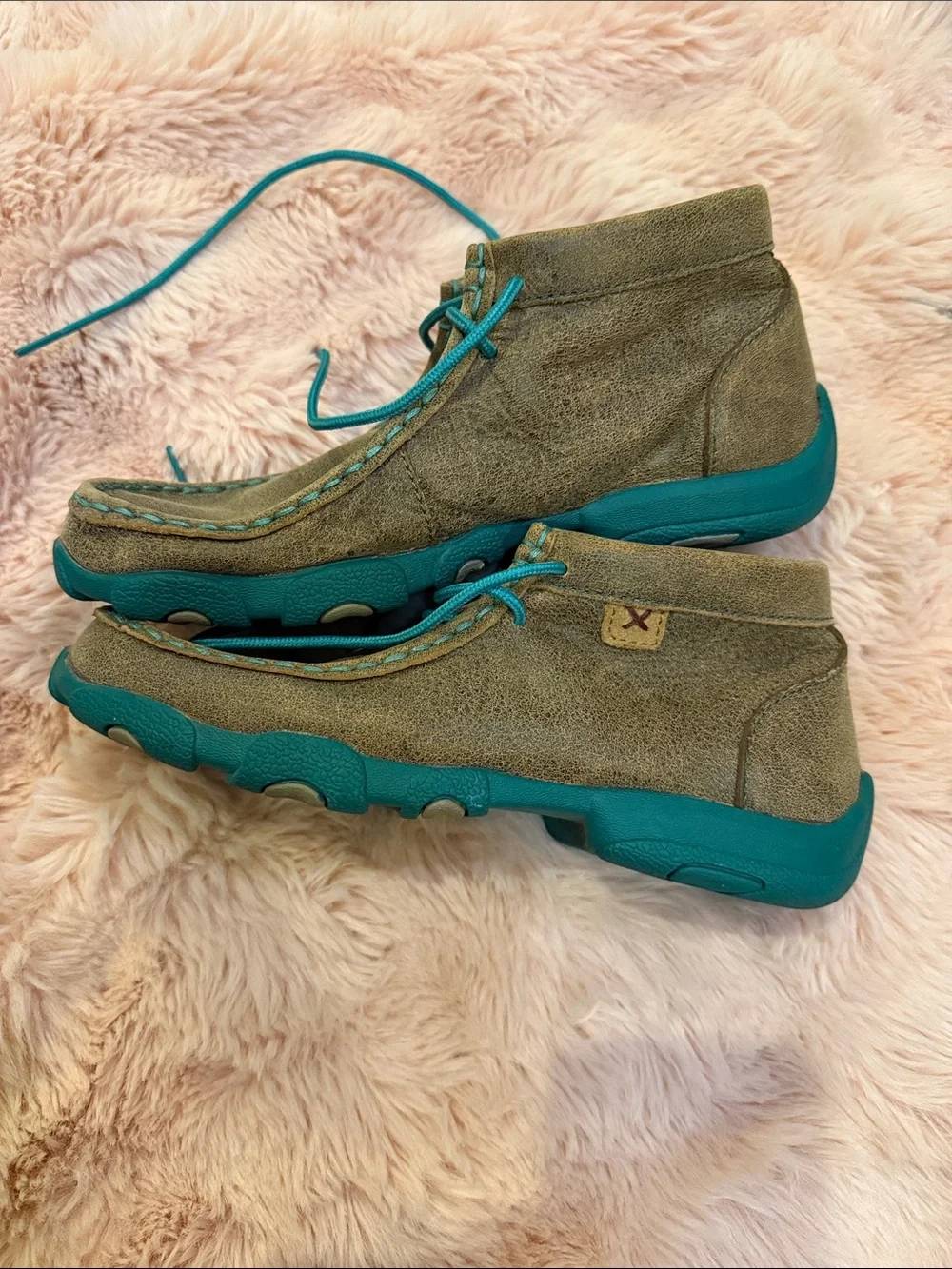 Twisted X soft tan